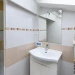 2 Bedroom Beautiful In Σπίτι διακοπών *