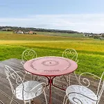 2 Bedroom Beautiful Home In Scorbe-Clairvaux Holiday home