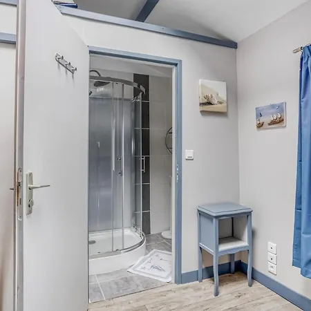 2 Bedroom Pet Friendly Home In Scorbe-Clairvaux 別荘