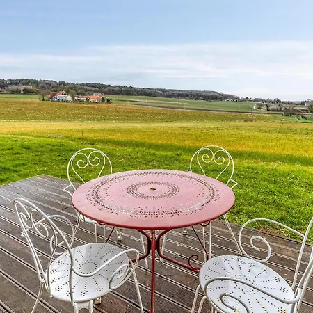 2 Bedroom Pet Friendly Home In Scorbe-Clairvaux 別荘